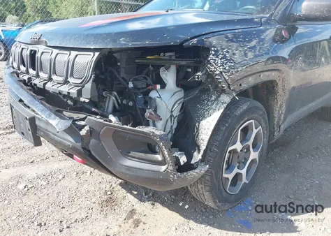 2022 Jeep Compass Trailhawk 4X4 из США, поврежденный, VIN 3C4NJDDB8NT111802